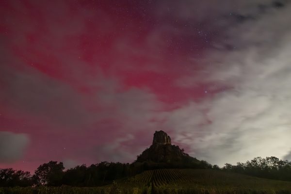 aurores-boreales-a-la-roche-de-solutree